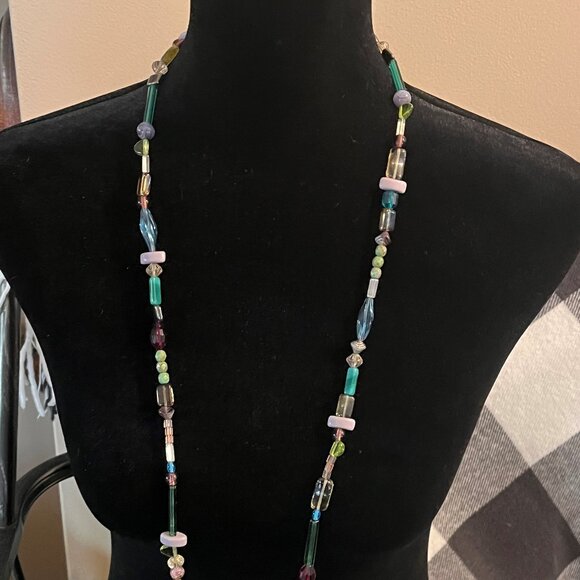 Sabika Beaded Necklace - Picture 1 of 3